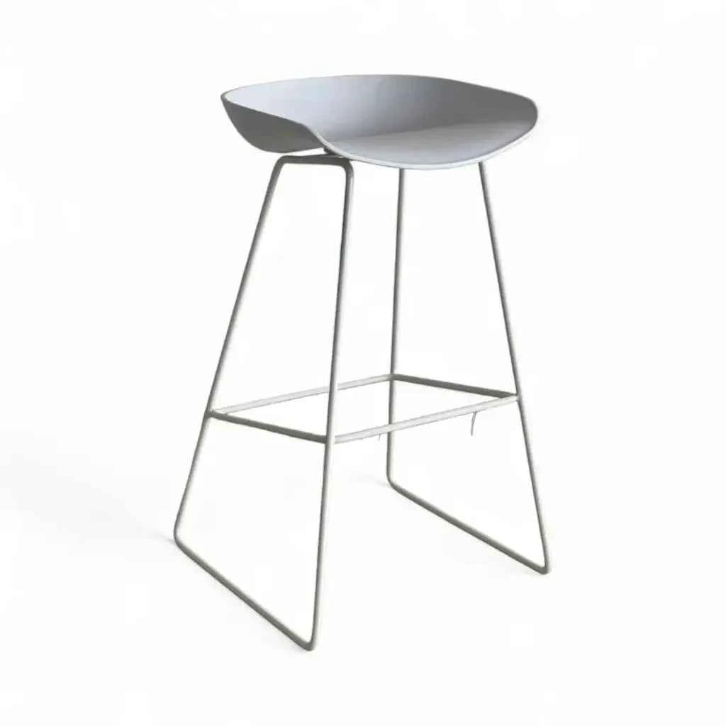 Silla de barra Misuri B blanca con base metálica para cocina, bar o restaurante