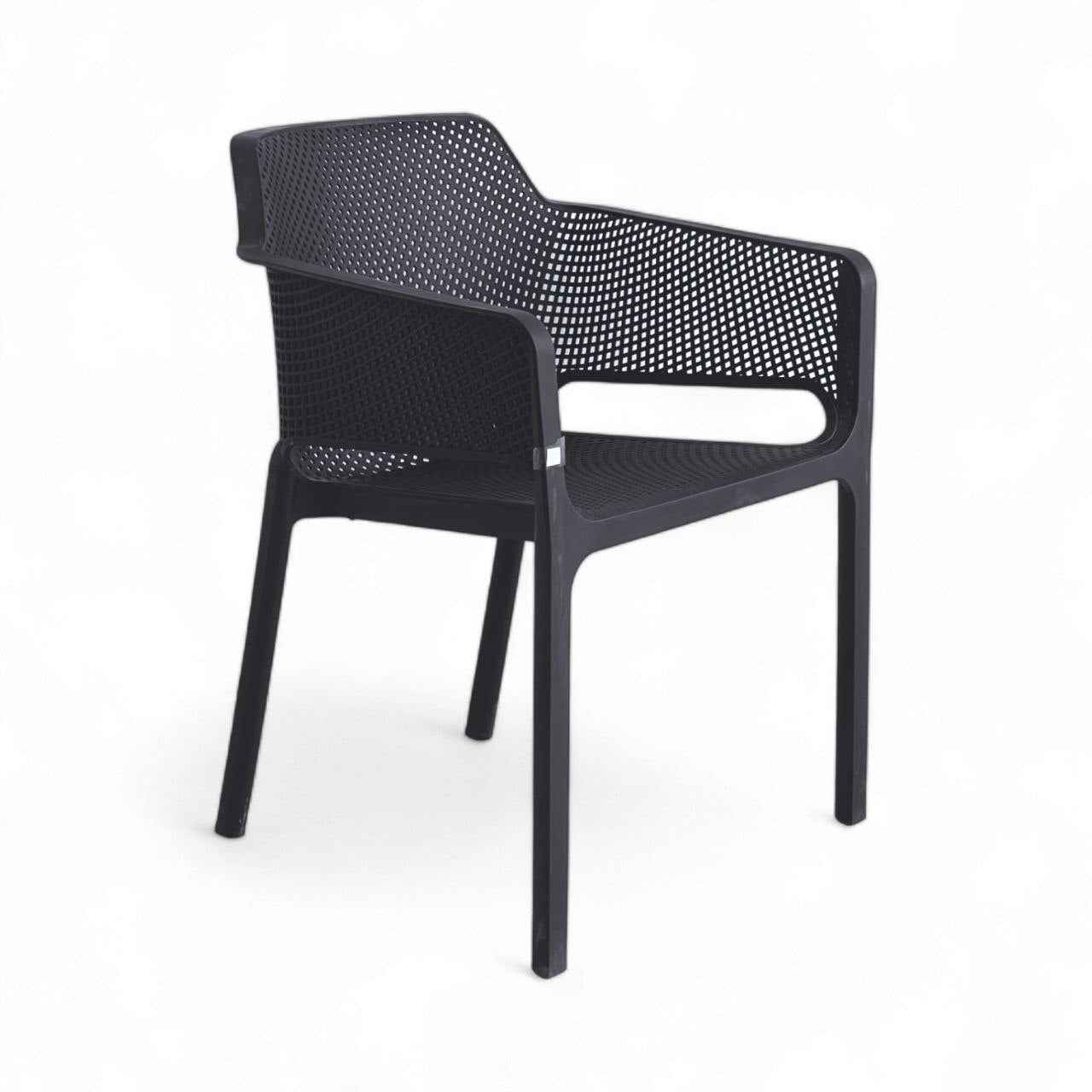 Silla PP Net negra en polipropileno para exteriores y negocio