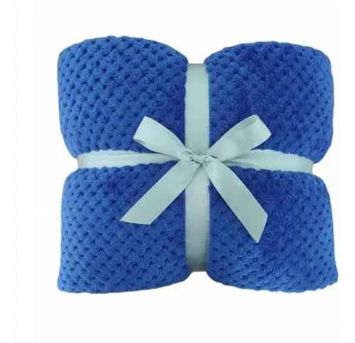 Manta térmica azul en peluche tipo piña para habitación, sofá o tienda