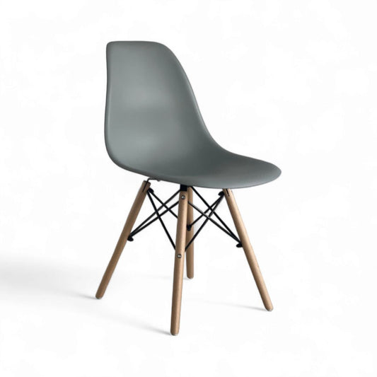 Comedor Minimalista Eames