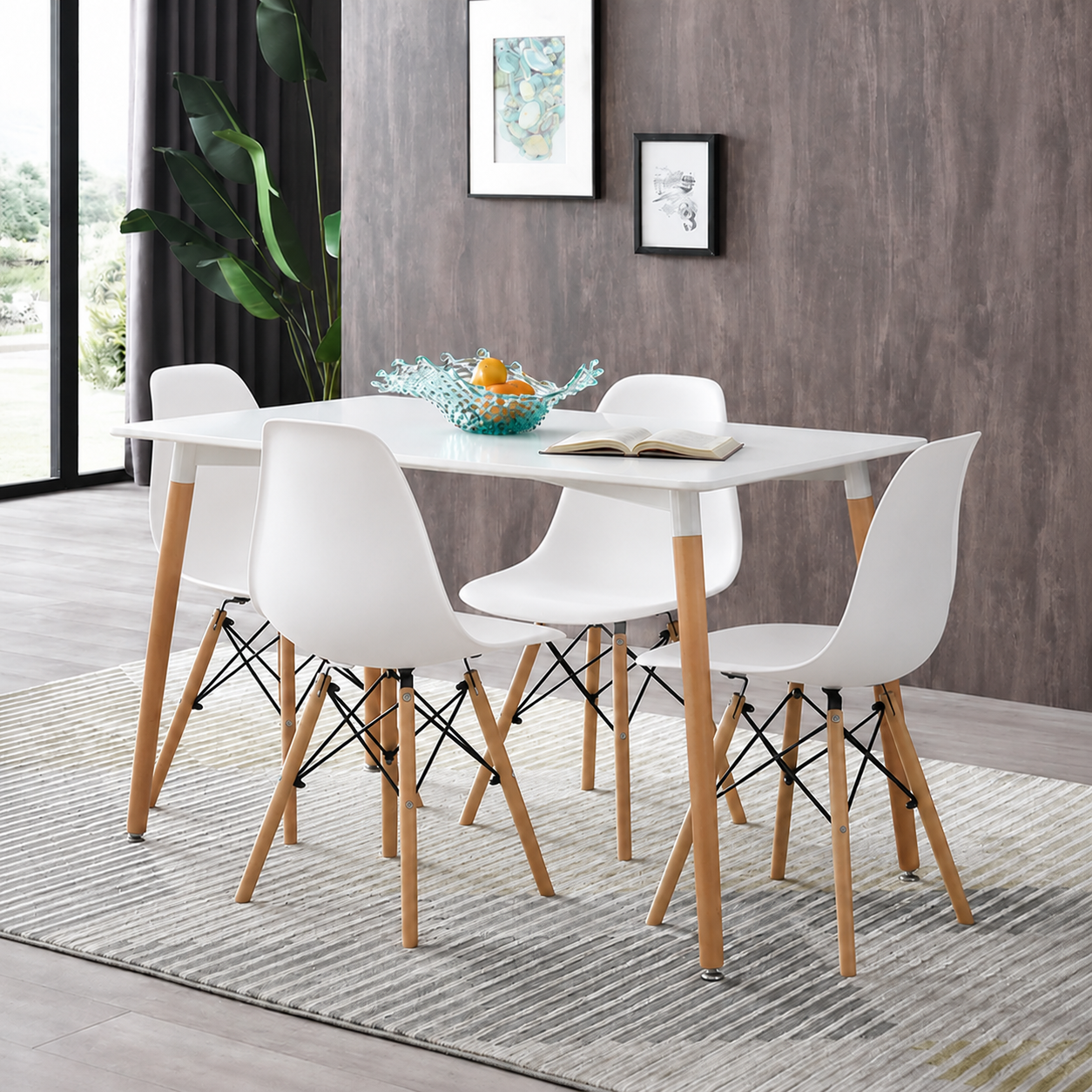 Comedor rectangular con mesa blanca y sillas Eames estándar