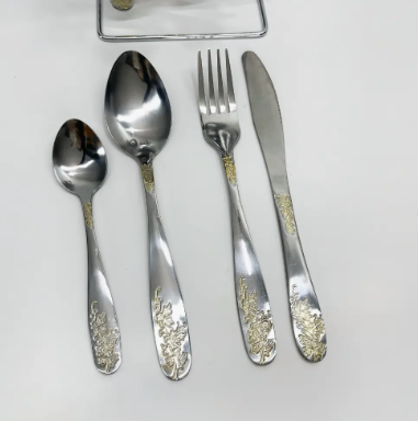 Set De Cubiertos 24 PIEZAS En Acero Inoxidable, Diseño Plateado y Dorado