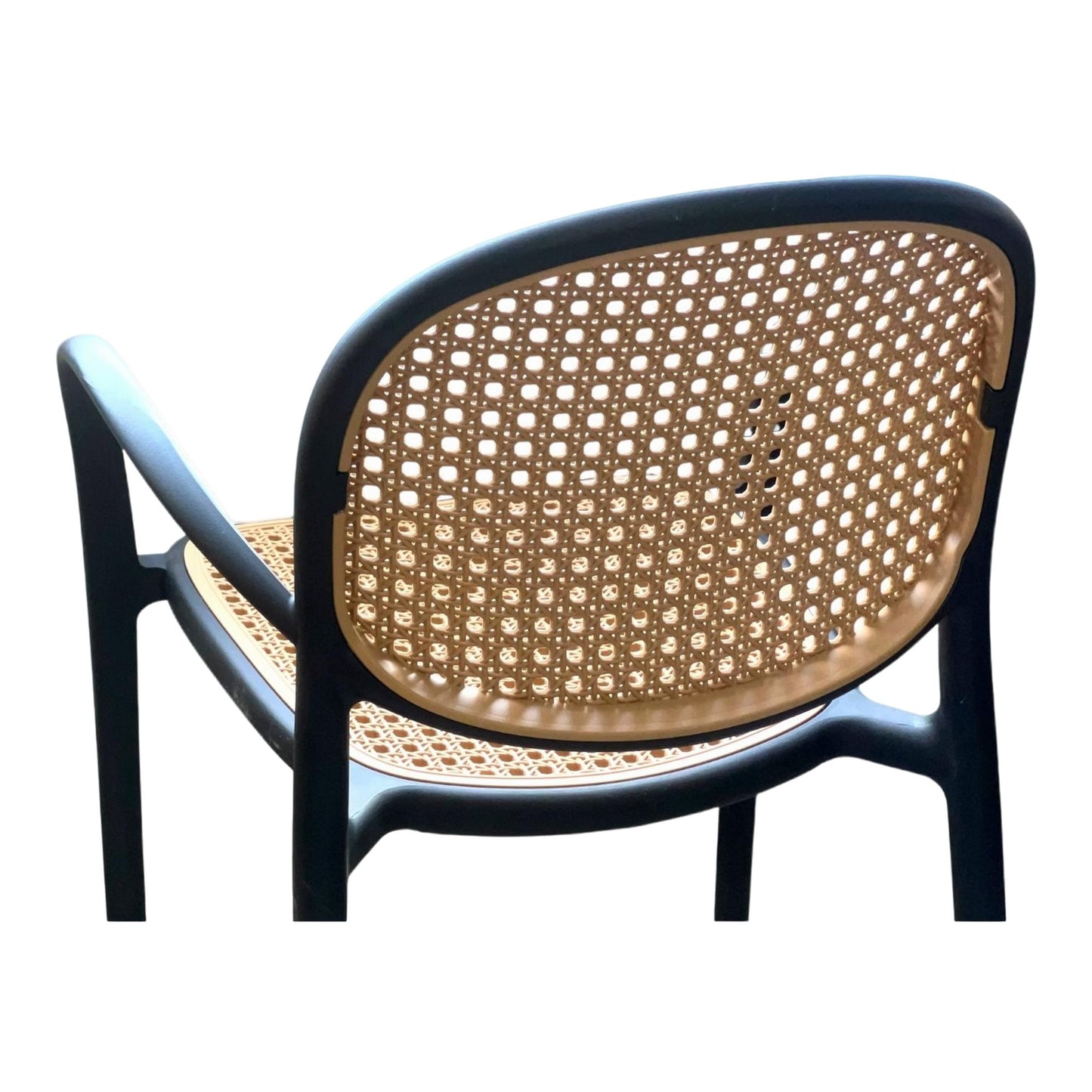 Silla Verano En Polipropileno Tipo Mimbre Con Brazos